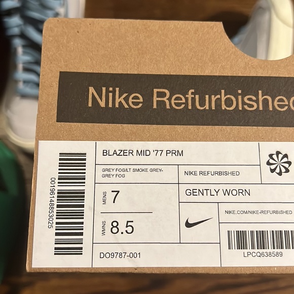 Blazer Mid '77 Premium Sneaker
NIKE DO9787-001 Mens 7/Women’s 8.5 - Picture 7 of 8